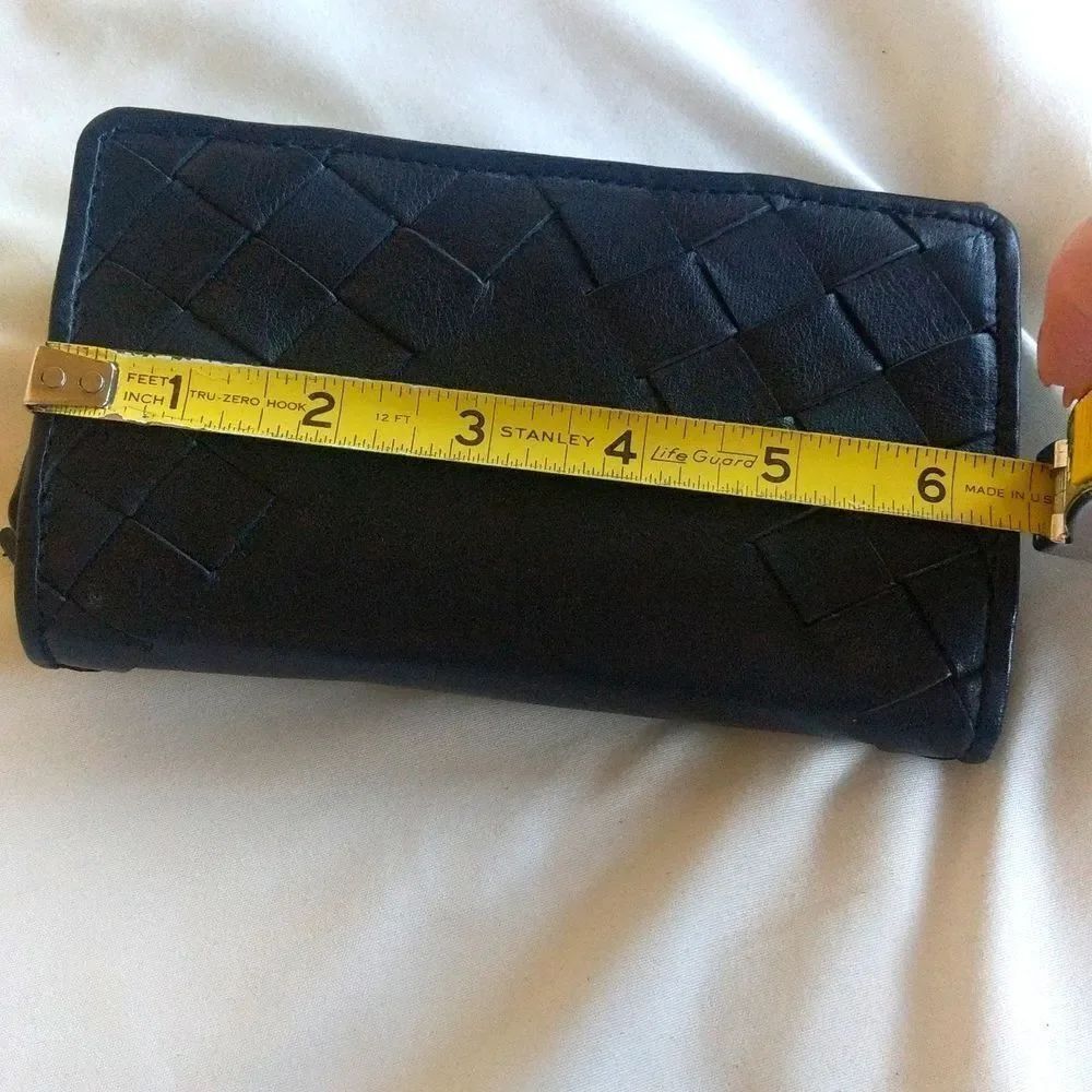 Gorgeous Black Woven Leather Wallet - Picture 15 of 16
